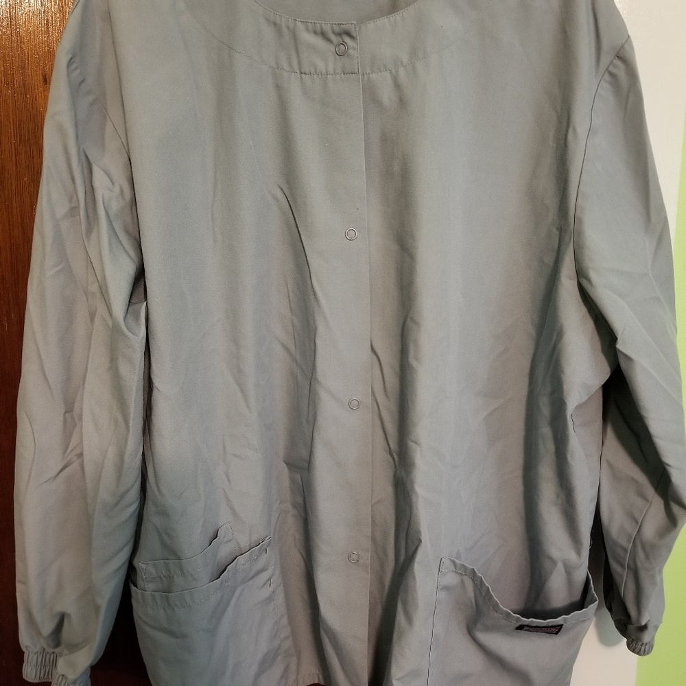 Scrub jacket